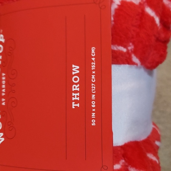 Nwt red & white throw - Picture 2 of 4